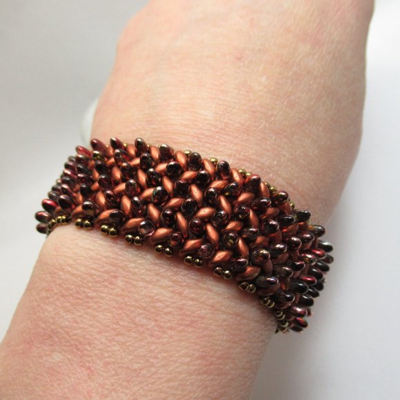 Handwoven bead bracelet - Picture 9 of 10